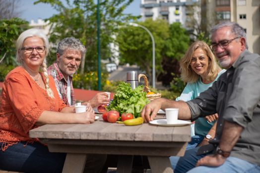 Ouderenbond verzet zich tegen samenvoegen welzijnsorganisaties