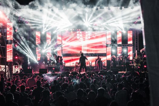 Be Yourself Festival feestelijk van start met ABBA Tribute in De Muze